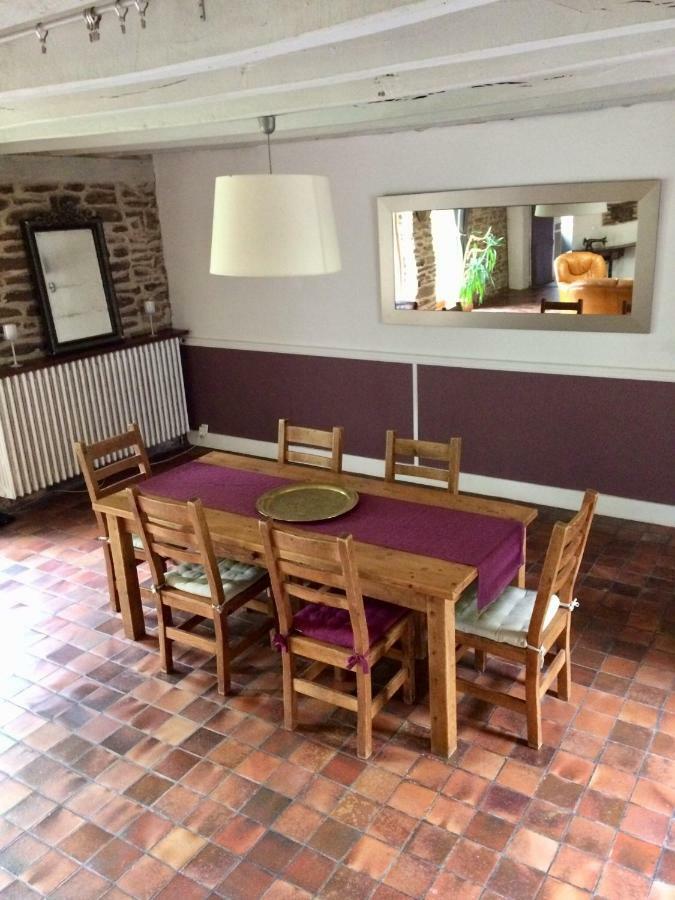 Gite Du Charme En Broceliande 莫龙 外观 照片